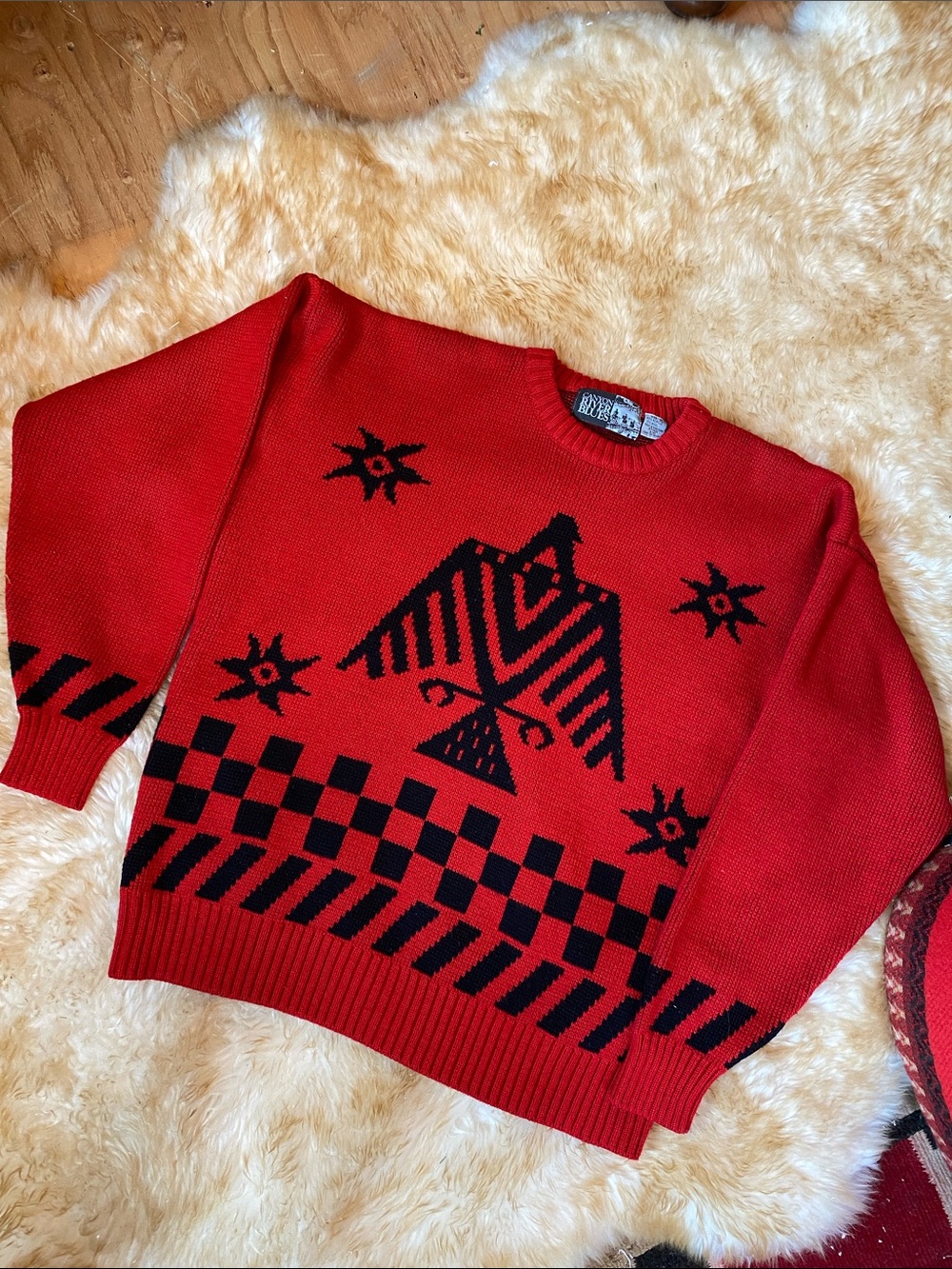 Absolutely Stunning Vintage Red Aztec Thunderbird Knit Sweater - Picture 4 of 5